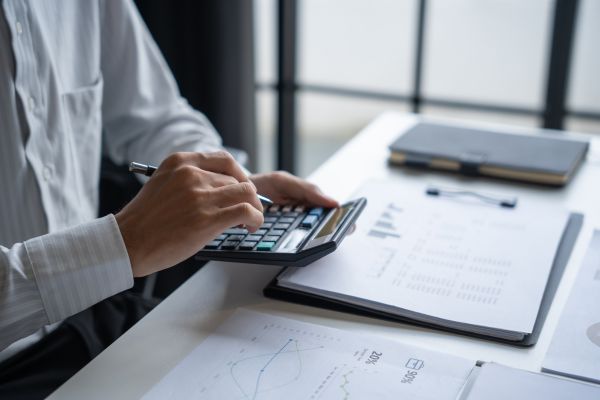 devenir agent administratif